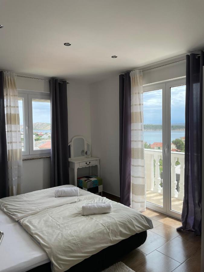 Apartments Rafaela Barbat na Rabu Eksteriør billede
