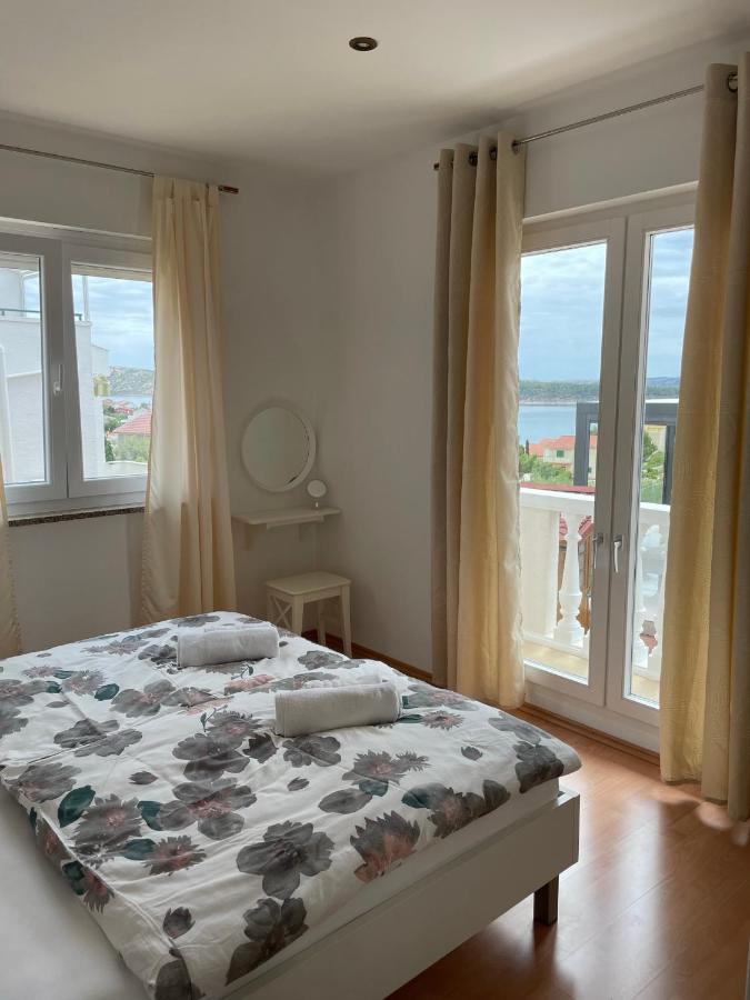 Apartments Rafaela Barbat na Rabu Eksteriør billede