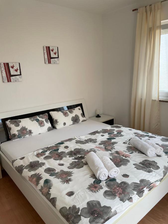 Apartments Rafaela Barbat na Rabu Eksteriør billede